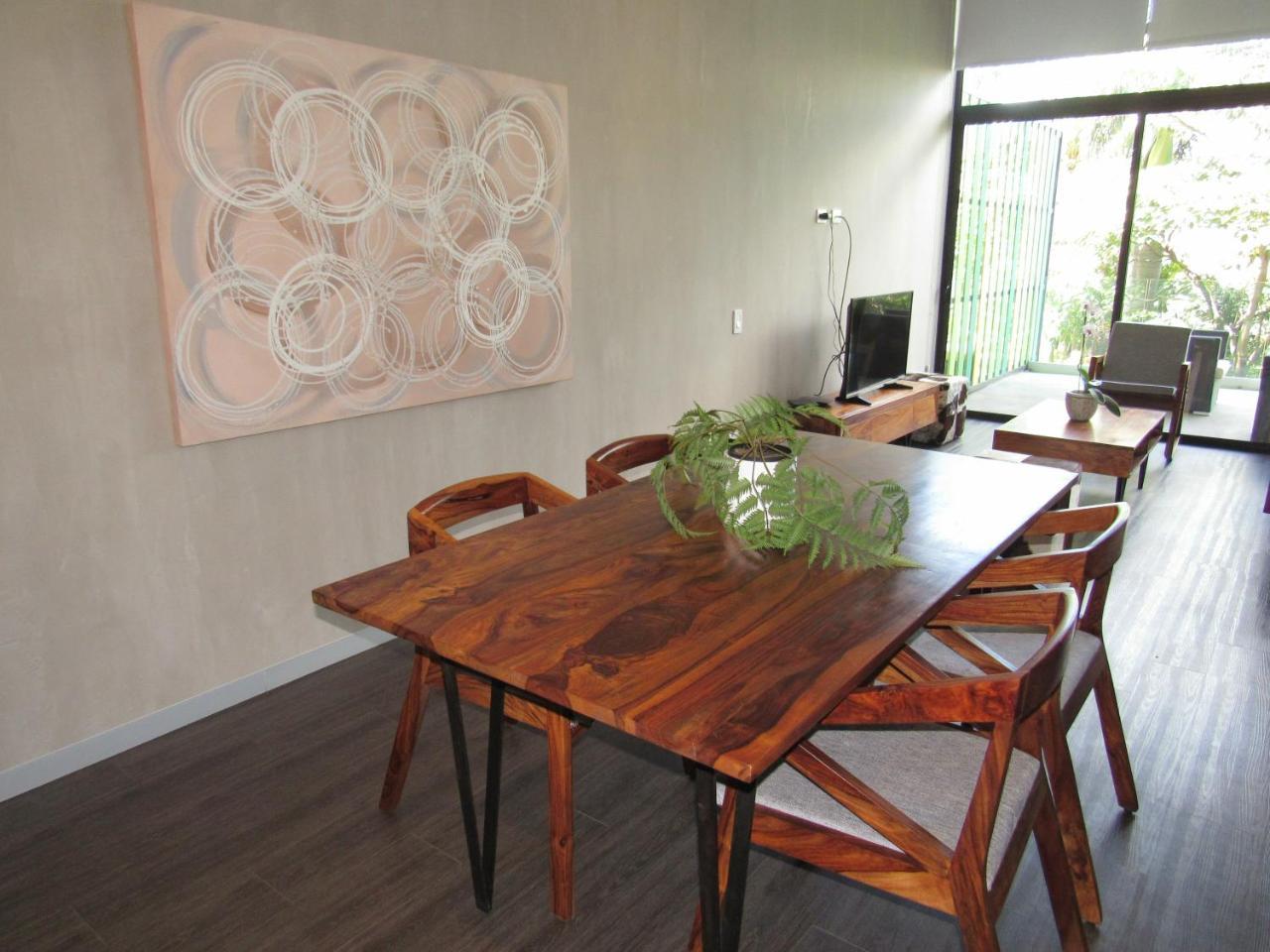 Bee Suites Santa Ana Zewnętrze zdjęcie