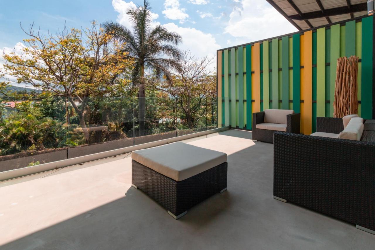Bee Suites Santa Ana Zewnętrze zdjęcie